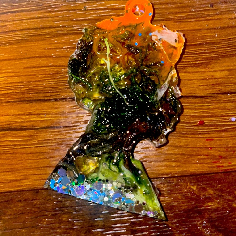Resin Customized Keychains. - Picture 4 of 6